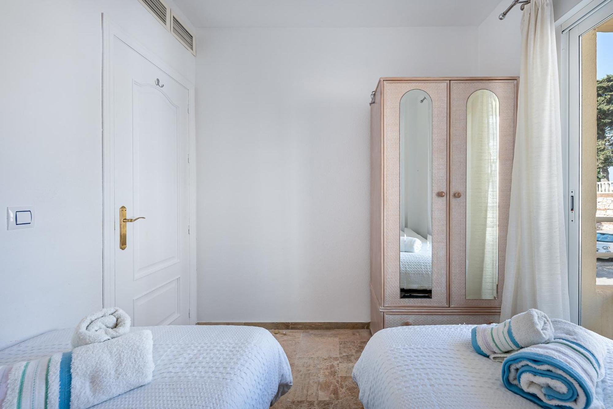 Apartment Refugio De Riviera 2 Bed